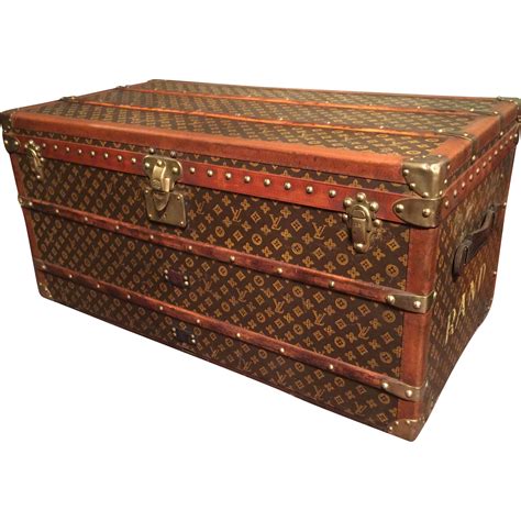 louis vuitton trunk bed|Louis Vuitton vintage trunks.